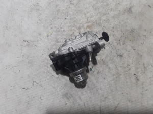  EGR valve 