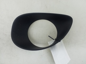   Front bumper fog lamp cover 