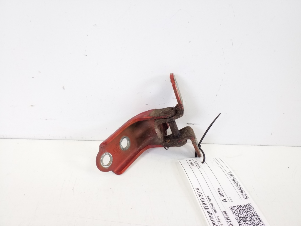 Kia Sportage (2010–2016) Front door lower hinge 79320-2H000