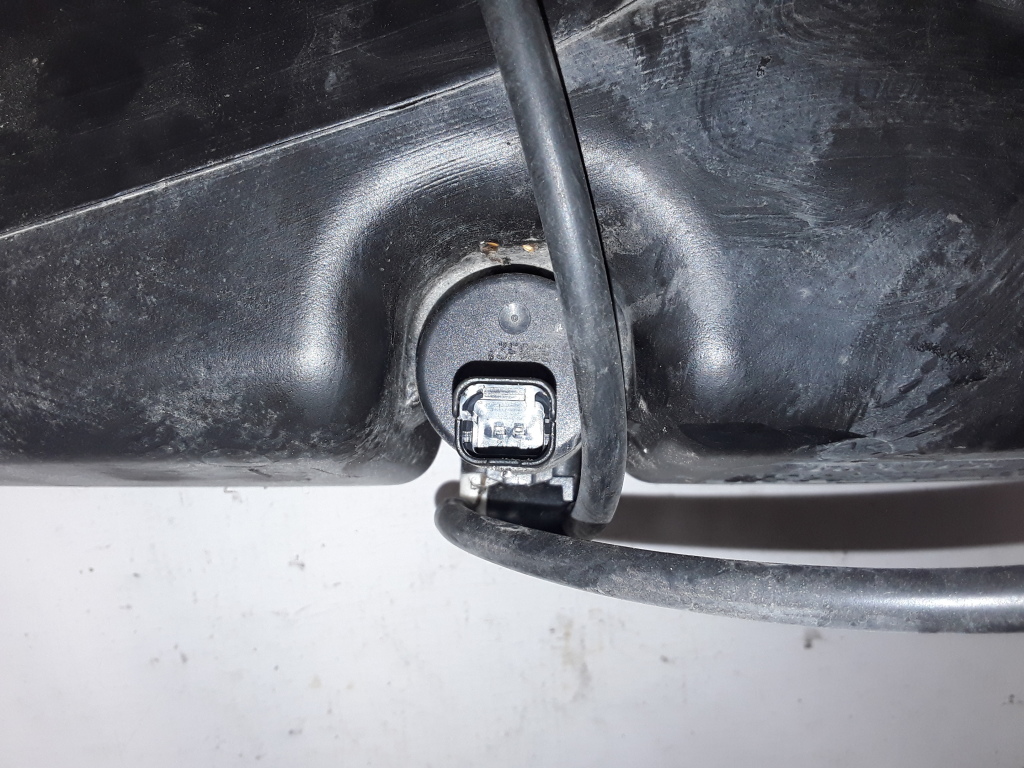 DACIA Sandero 2 generation (2013-2020) Бачок омывателя 289109345R 21076506