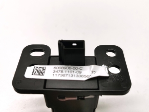 Tesla Model S S (2012–2026) Glove box light switch 6008906-00-C - 3