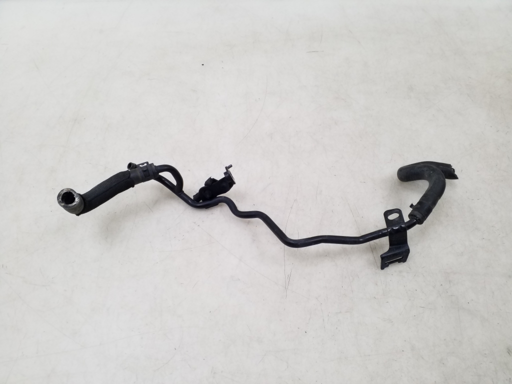 VOLKSWAGEN Passat B8 (2014-2023) Hoses 04L121030C 24977727