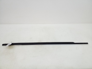 Mercedes Benz B-Class 246 (2011–2017) Außenfensterdichtung vordere Tür A2467250182 - 2