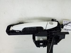 Front door external opening handle and its details - A2047601534