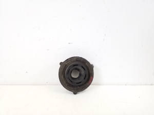 Radiator bracket - 25336-2B000