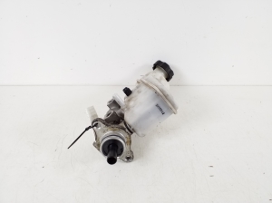 Kia Sportage (2010–2016) Brake master cylinder 58510-2S920 - 3
