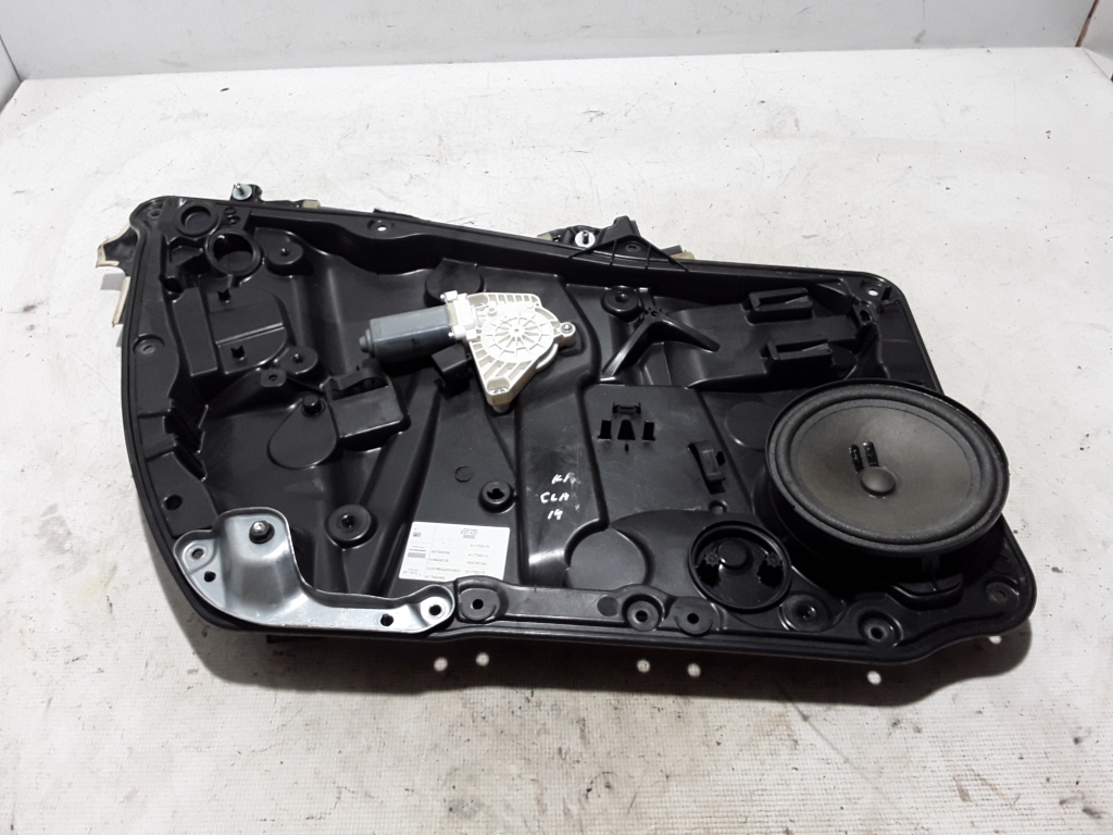 MERCEDES-BENZ CLA-Class C117 (2013-2016) Lève-vitre de porte avant gauche A1177200179 21070664