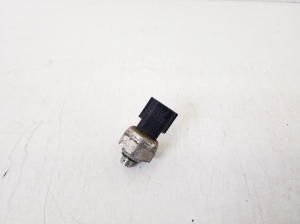 A/C condenser sensor - 97721-3K000