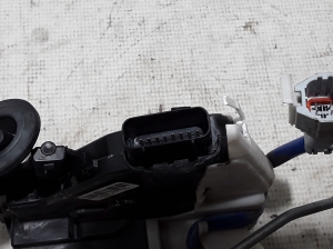 Kia Optima (2015–2026) Front door lock 81310D4060 - 2