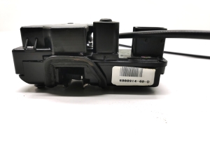 Tesla Model S S (2012–2026) Rear side door lock 6008914-00-D - 4