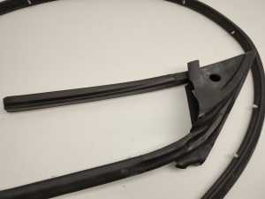 Mercedes Benz SLK-Class 172 (2011–2026) Esiukse tihenduskumm A1727200178 - 4