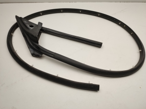 Mercedes Benz SLK-Class 172 (2011–2026) Front door rubber seal A1727200278 - 4