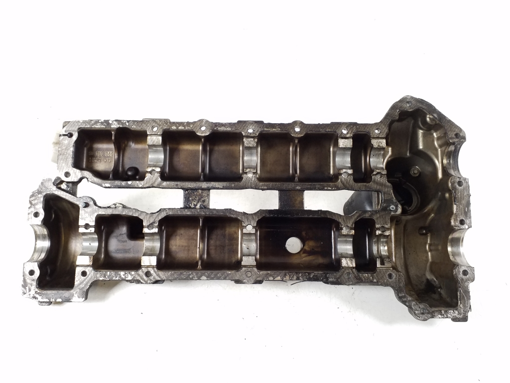 MERCEDES-BENZ E-Class W212/S212/C207/A207 (2009-2016) Valve Cover A6420101630 20435378