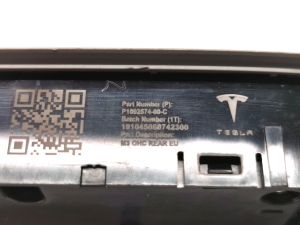 Tesla Model 3 3 (2016–2024) Rear interior lighting panel 1092574-00-C - 3
