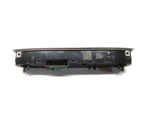 Tesla Model 3 3 (2016–2024) Tagumine sisevalgustuspaneel 1092574-00-C - 3