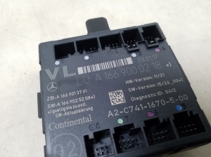 Mercedes Benz A-Class 176 (2012–2018) Front door control unit A1669000218 - 2