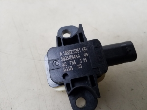 Mercedes Benz A-Class 176 (2012–2018) Airbag sensor A1668210351 - 2