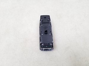 Mercedes Benz A-Class 176 (2012–2018) Front door glass switch A1669054300 - 4