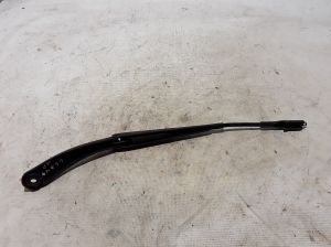  Windshield wiper blade 