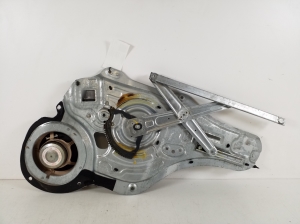Kia Sportage (2010–2016) Priekšējo durvju logu pacēlājs un tā daļas - 4