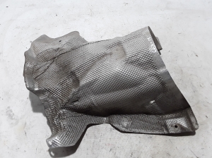 Mercedes Benz CLA-Class W117 (2013–2019) Summuti kuumakaitse A2466820000 - 3