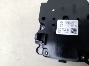 Mercedes Benz GLE-Class 166 (2015–2018) Other switch A2929050300 - 4