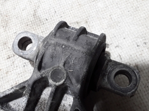 Mercedes Benz CLA-Class W117 (2013–2019) Mootoripadi A2462401209 - 3