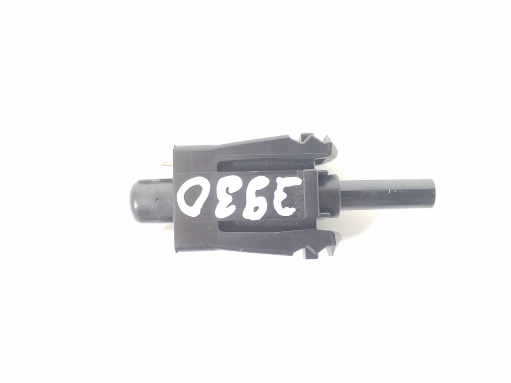 MERCEDES-BENZ E-Class W212/S212/C207/A207 (2009-2016) Buton frână de mână A0015458714 22016443