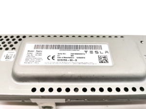 Tesla Model 3 3 (2016–2024) Juhtplokk 1079755-00-D - 2