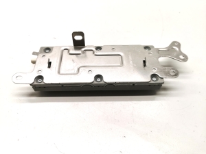Tesla Model 3 3 (2016–2024) Juhtplokk 1079755-00-D - 3