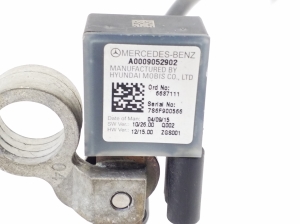 Mercedes Benz E-Class W212 (2009–2015) Negative cable terminal - 4
