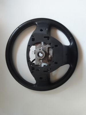  Steering wheel 