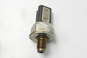 Fuel rail pressure sensor - 5WS40039