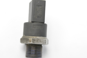  High pressure fuel line sensor 