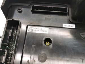 Tesla Model 3 3 (2016–2024) Module de confort 1078673-90-K - 3