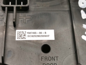 Tesla Model 3 3 (2016–2024) Comfort control module 1567455-00-B - 2