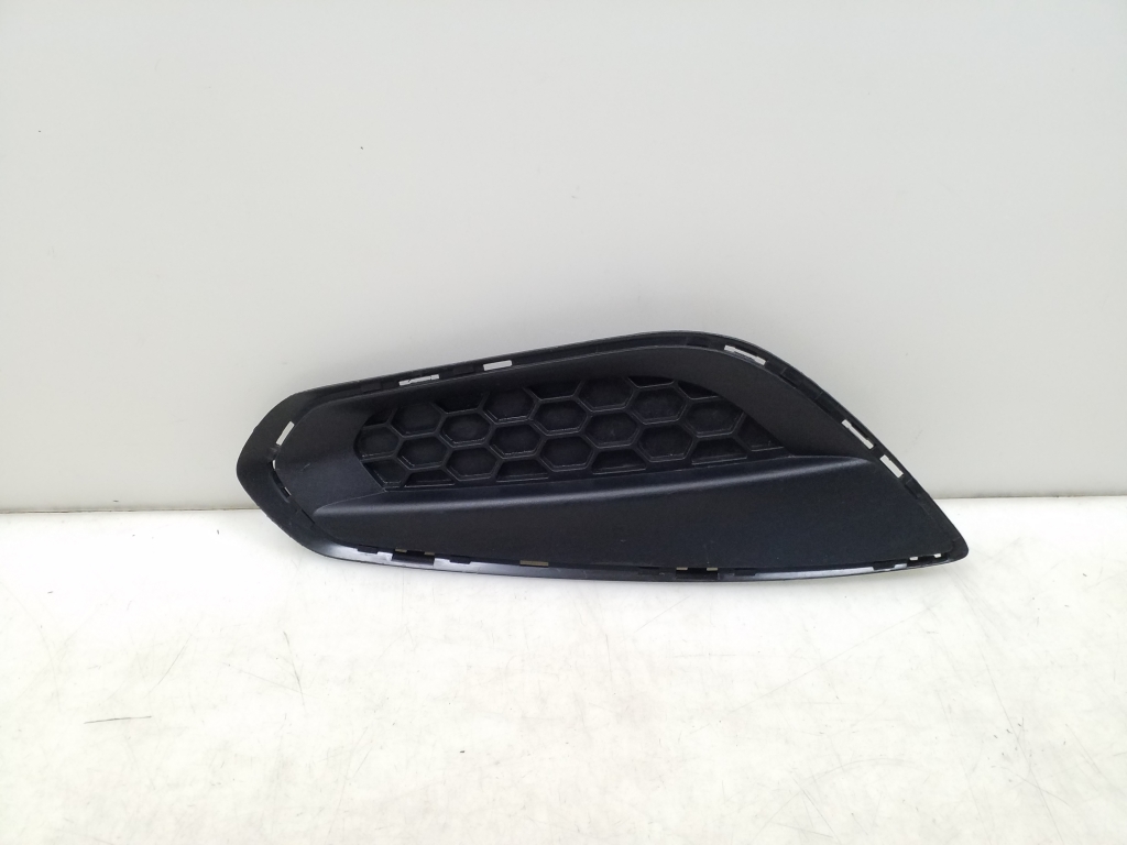 VOLVO S60 2 generation (2010-2020) Front Right Grill 31294134 24978744