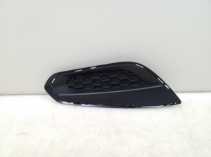  Front bumper lower grille 