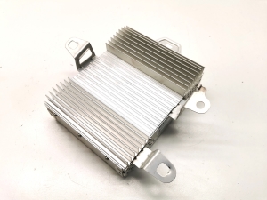 Tesla Model Y Y (2020–2026) Audio amplifier 1507152-00-A - 4