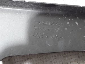 VOLVO S60 III (2018–2026) Front fender bracket 31468234 - 3