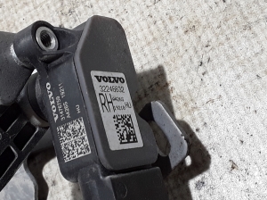 VOLVO S60 III (2018–2026) Sensor an der Hinterradnabe 32246632 - 3