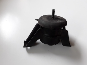   Engine mount  -  