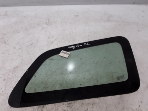 Rear quarter glass - 833069867R