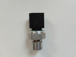 AUDI Q2 (2016–2026) A/C condenser sensor 5Q0959126A - 2