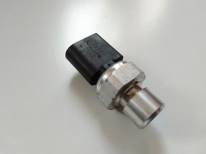 A/C condenser sensor - 5Q0959126A