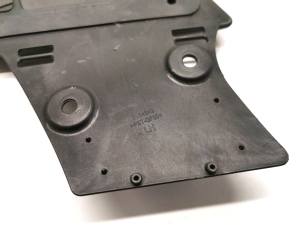 Tesla Model S S (2012–2026) Außenverkleidung der Mittelsäule 1004534-00-B - 2
