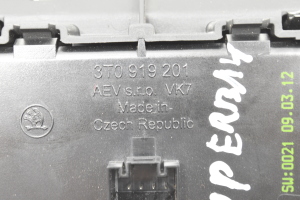 Skoda Superb (2008–2015) Interior clock 3T0919201 - 4