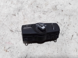 Headlight switch - 6803962