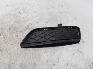 Front bumper lower grille - 7210470