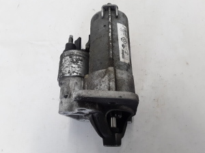 Dacia Sandero (2012–2021) Starter 233003329R - 4